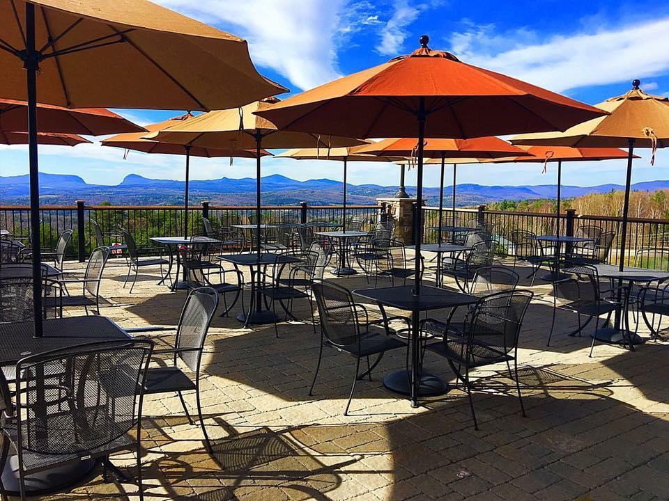 Burke Mountain Hotel And Conference Center Bagian luar foto