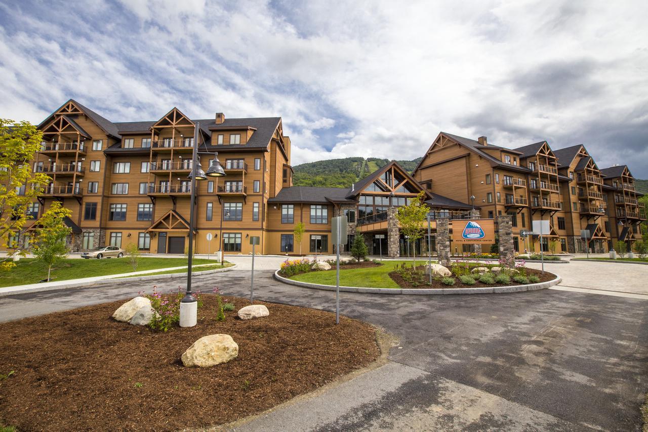 Burke Mountain Hotel And Conference Center Bagian luar foto