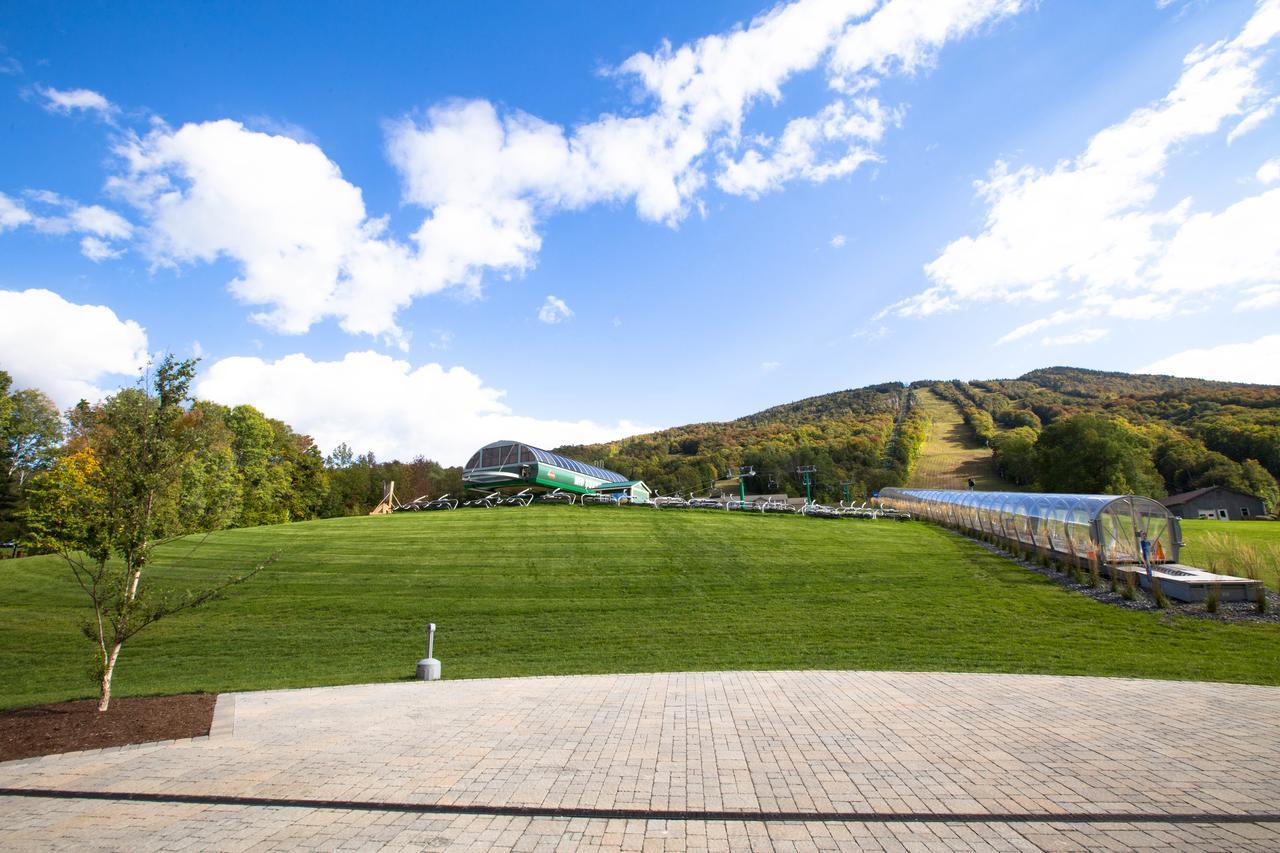 Burke Mountain Hotel And Conference Center Bagian luar foto