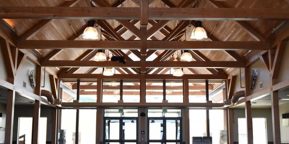 Burke Mountain Hotel And Conference Center Bagian luar foto